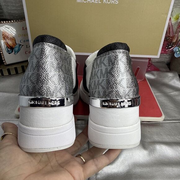 Michael Kors Felix Trainer Sneakers - Macy Michael Kors Womens Felix HJ19A White Black Slip On Sneaker Shoes Sz 9 M